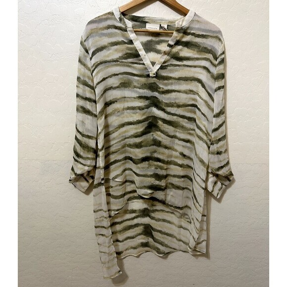 Chicos Womans Long Lined Sheer Top Size 2 Animal Print Office Beachy Vacation - Picture 1 of 12
